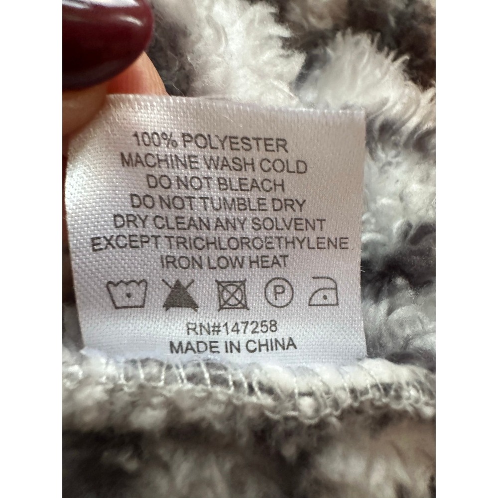 Cozy Leopard Print Half-Zip Sherpa Pullover - Gray with Pink Trim - Picture 3 of 4
